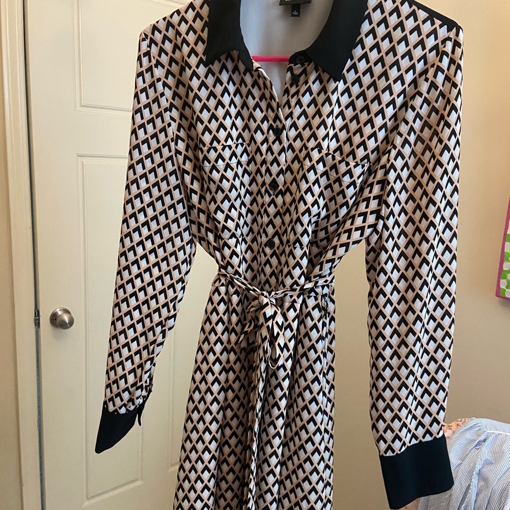 Who What Wear shirt dress with tie belt. size large.